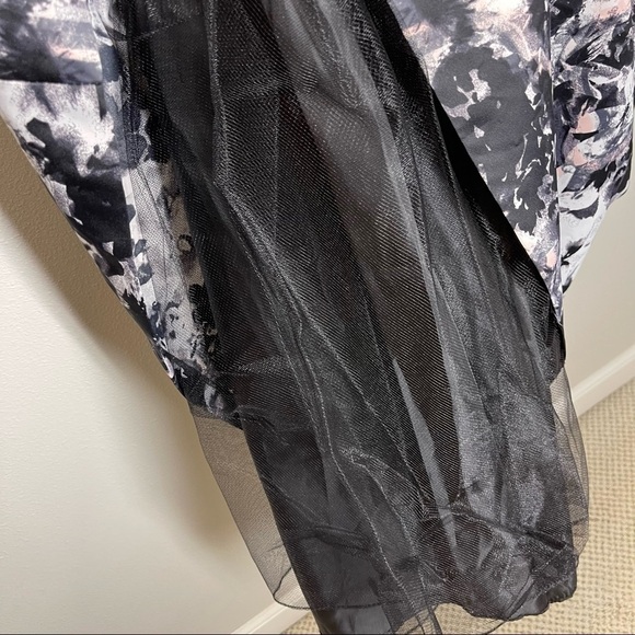 XSCAPE Maxi Sleeveless Dress Floral Mesh Inserts Lined Size 2 Women’s Pockets - Picture 12 of 12